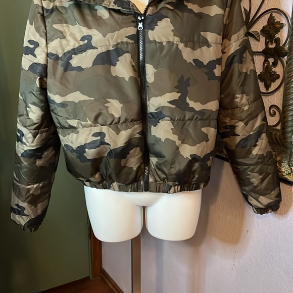 Wild Fable Camouflage Quilted Zip up Jacket Sz S - Picture 4 of 13